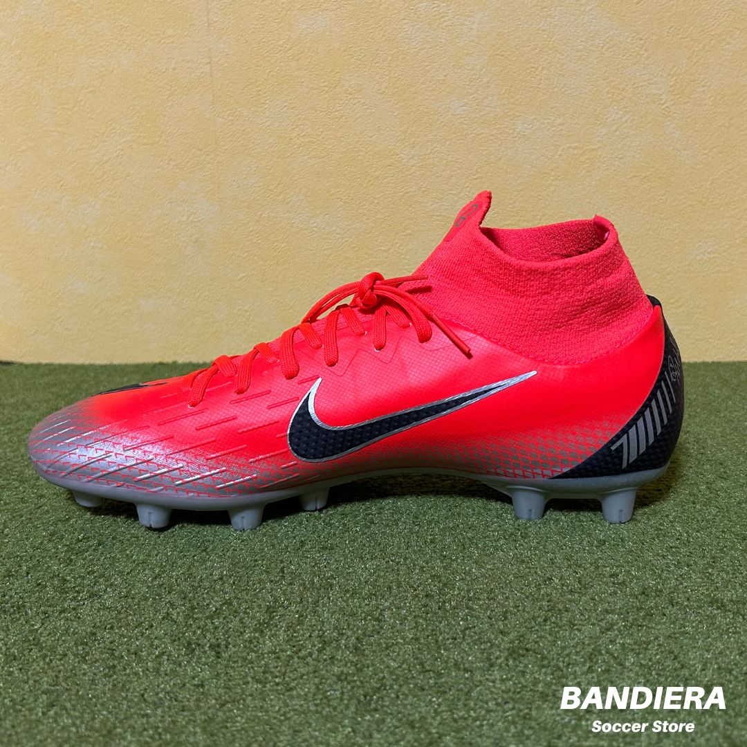 【ナイキ】サッカースパイク マーキュリアル スーパーフライ 6 PRO CR7 HG（レッド×シルバー）