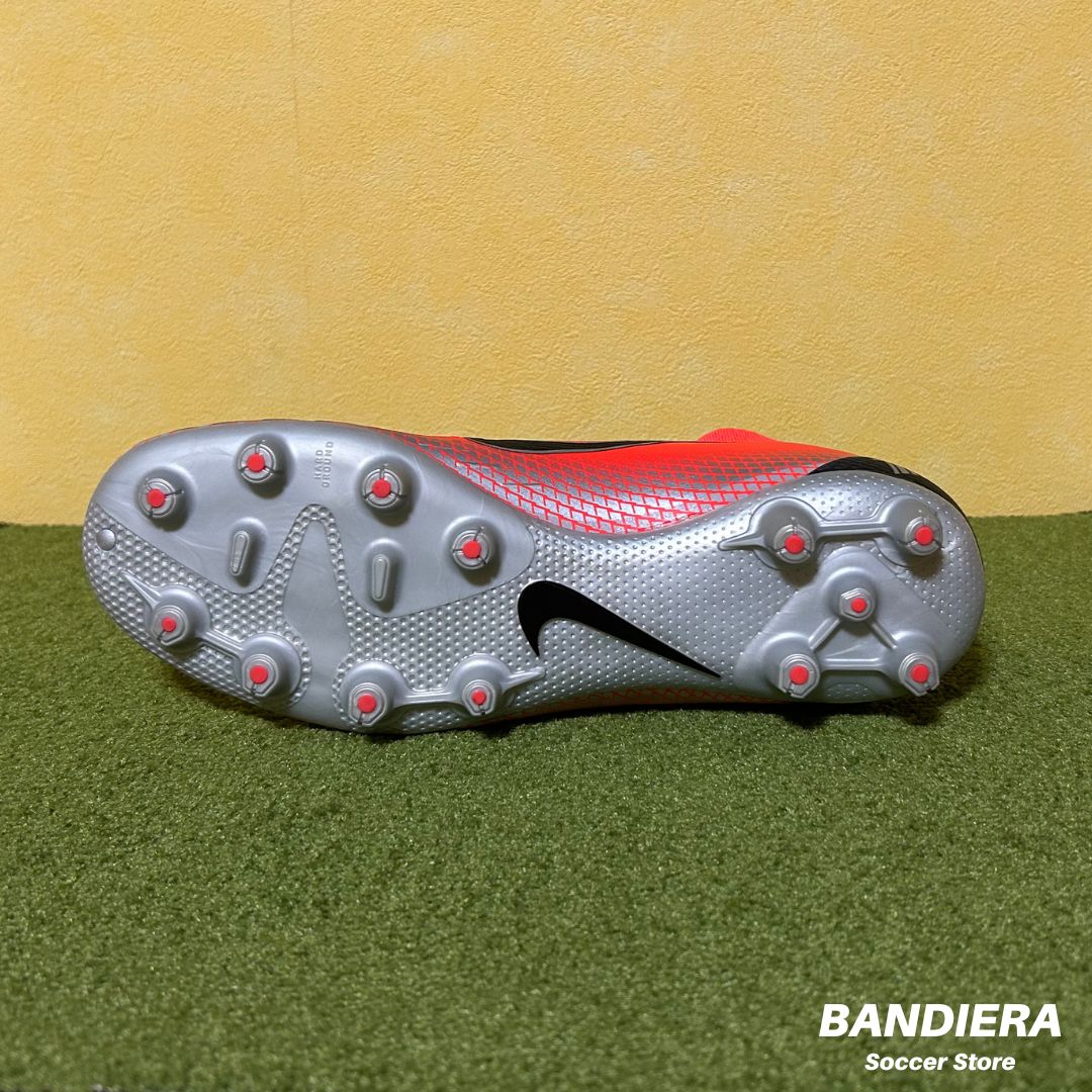 【ナイキ】サッカースパイク マーキュリアル スーパーフライ 6 PRO CR7 HG（レッド×シルバー）