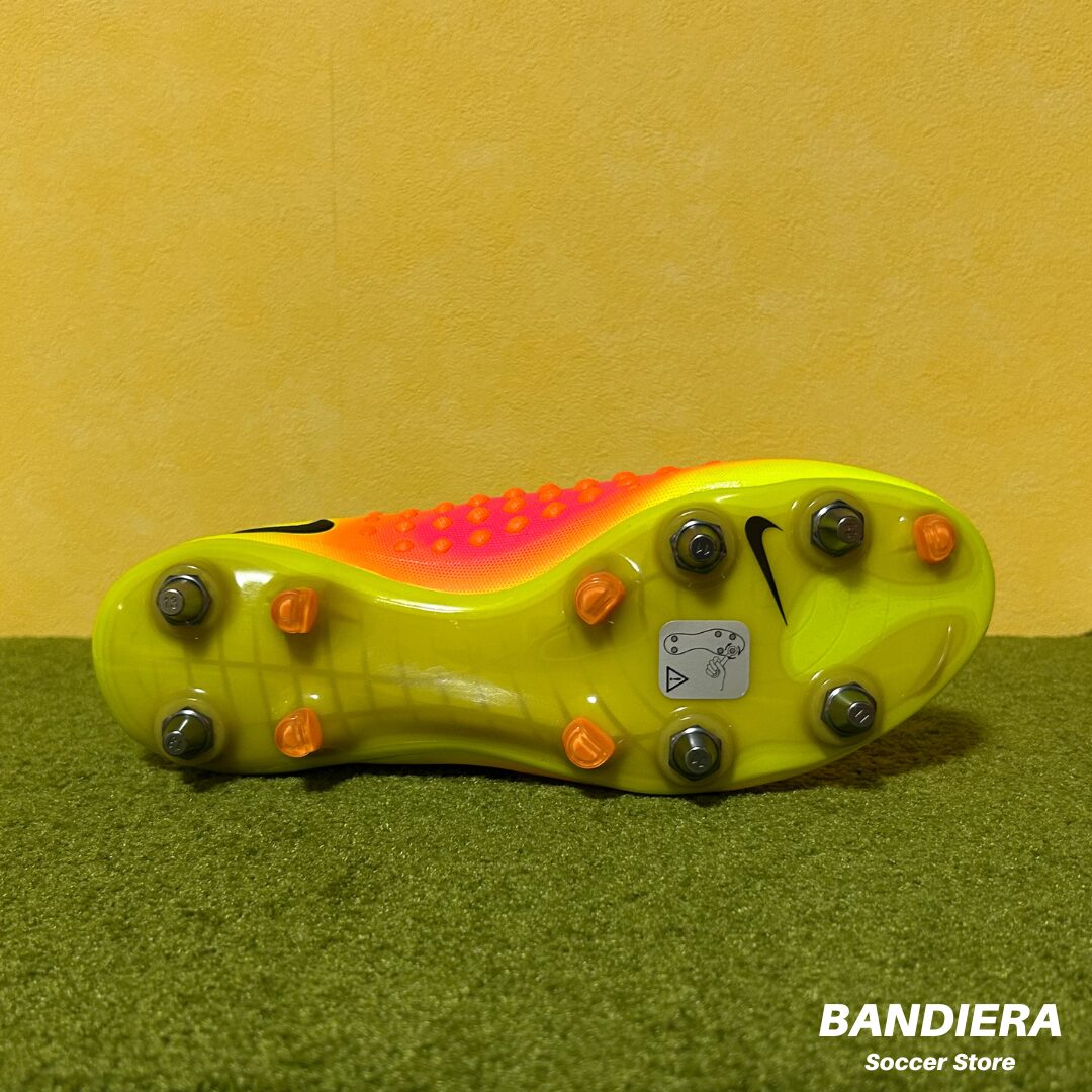 NIKE ナイキ マジスタ オーパス II SG-PRO（オレンジ×イエロー）844597-708
