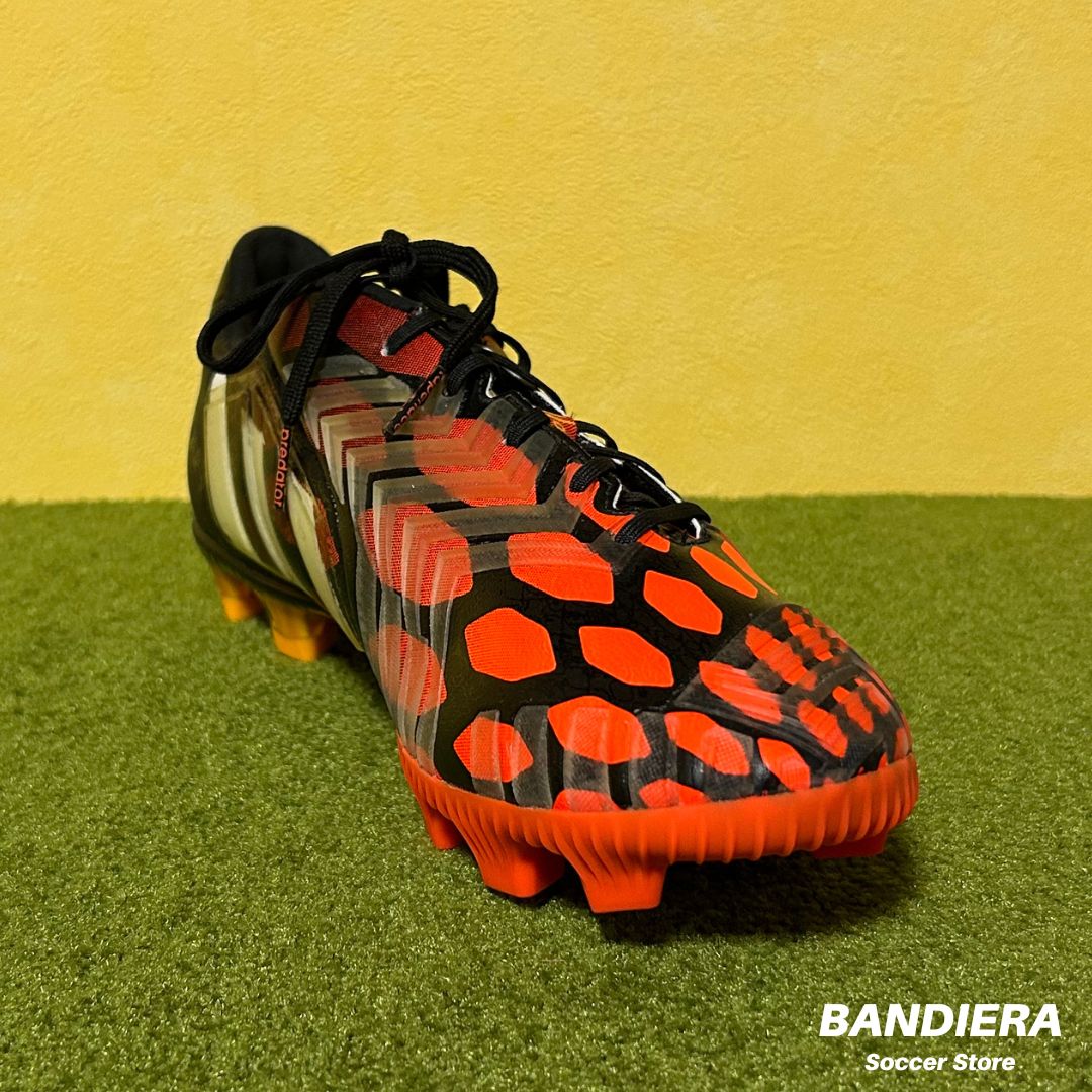 ADIDAS アディダス サッカースパイク プレデター インスティンクト ジャパン HG（ブラック×レッド）M17648