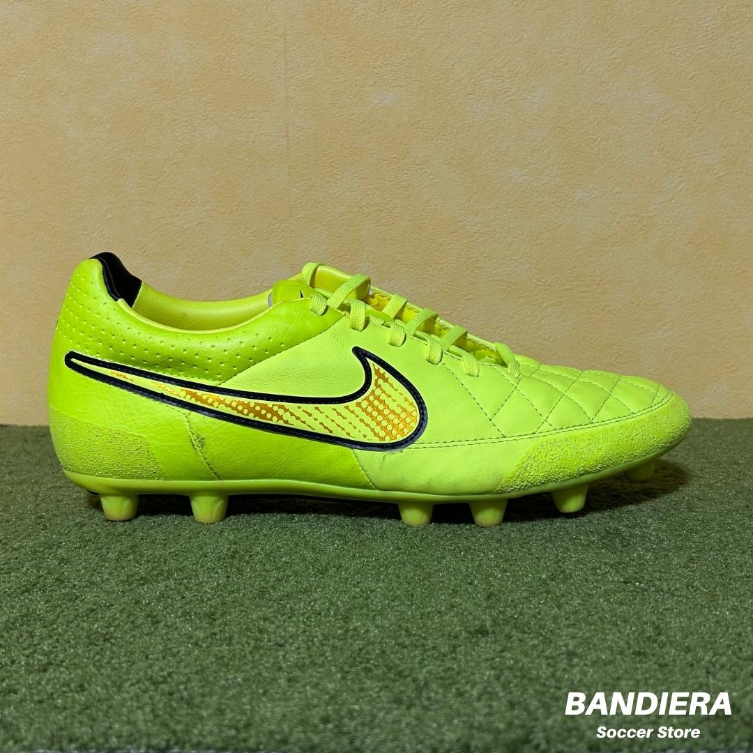 NIKE ナイキ サッカースパイク ティエンポ レガシー HG-E（蛍光イエロー×レッド）658108 770