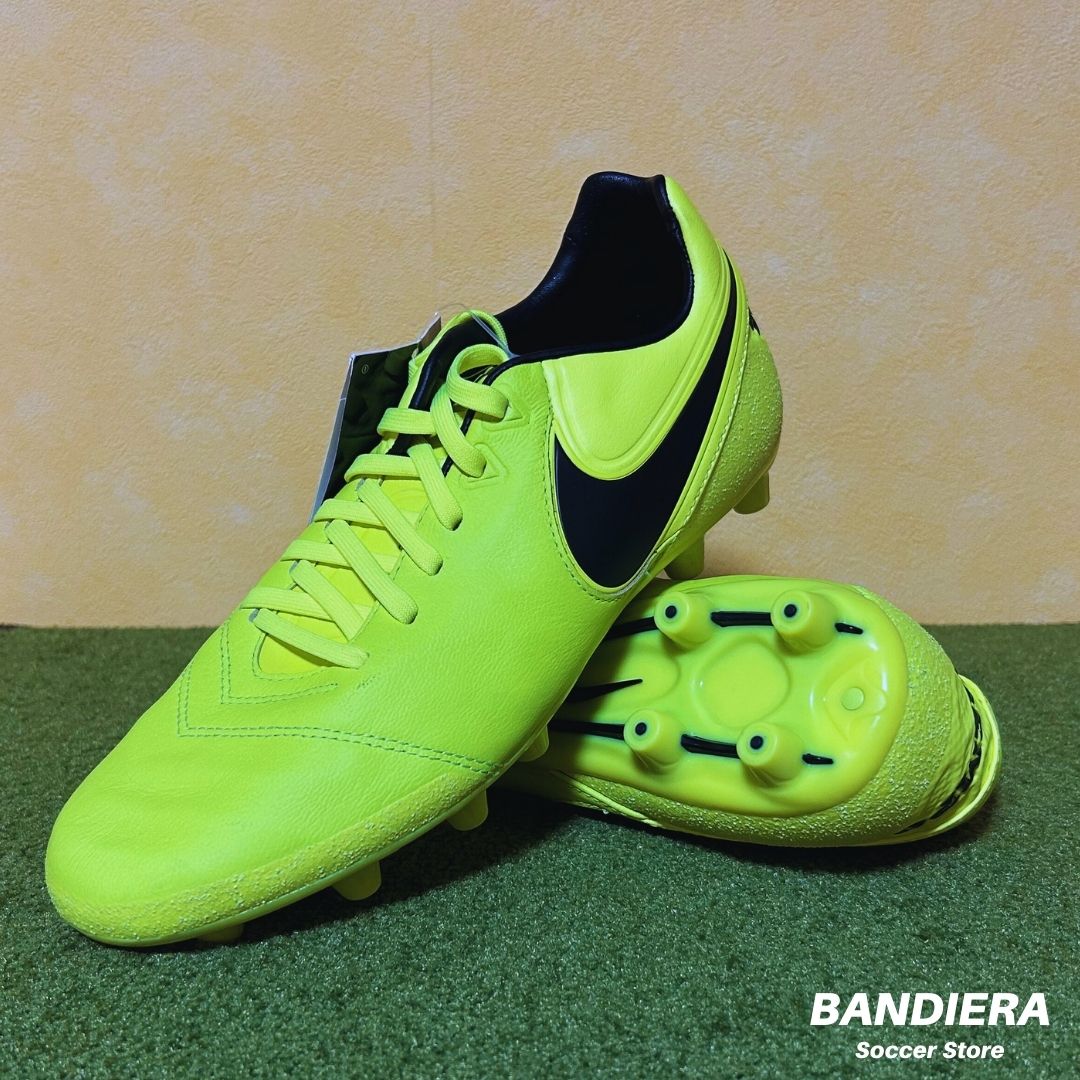 NIKE ナイキ サッカースパイク ティエンポ レガシー Ⅱ HG-E（蛍光イエロー）819219 707