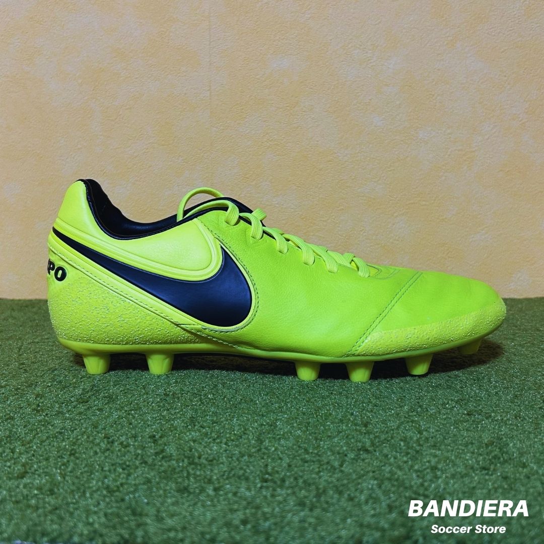 NIKE ナイキ サッカースパイク ティエンポ レガシー Ⅱ HG-E（蛍光イエロー）819219 707